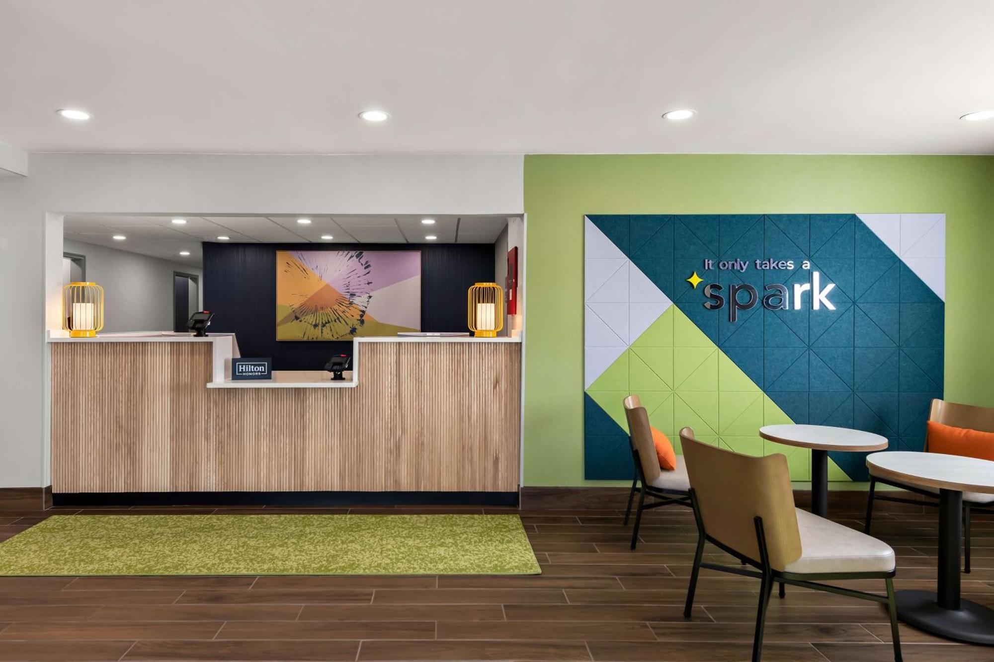 Spark By Hilton Norfolk Kültér fotó
